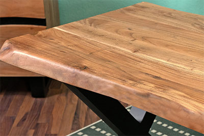 Massivholz oder furniert – die ehrliche Gegenüberstellung 2 Tischplatte aus Massivholz