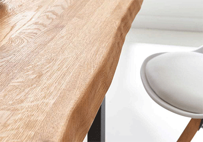 12 Merkmale für einen guten Baumkantentisch 1 natürliche Tischplatte aus Massivholz