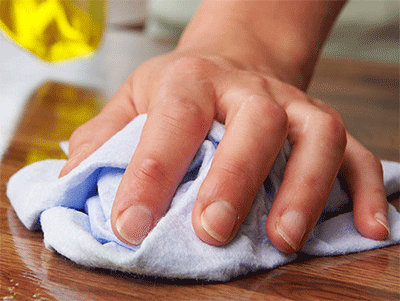 Baumkante: Esszimmer gekonnt einrichten - 6 einfache Tipps 3 Reinigung und Pflege Holz