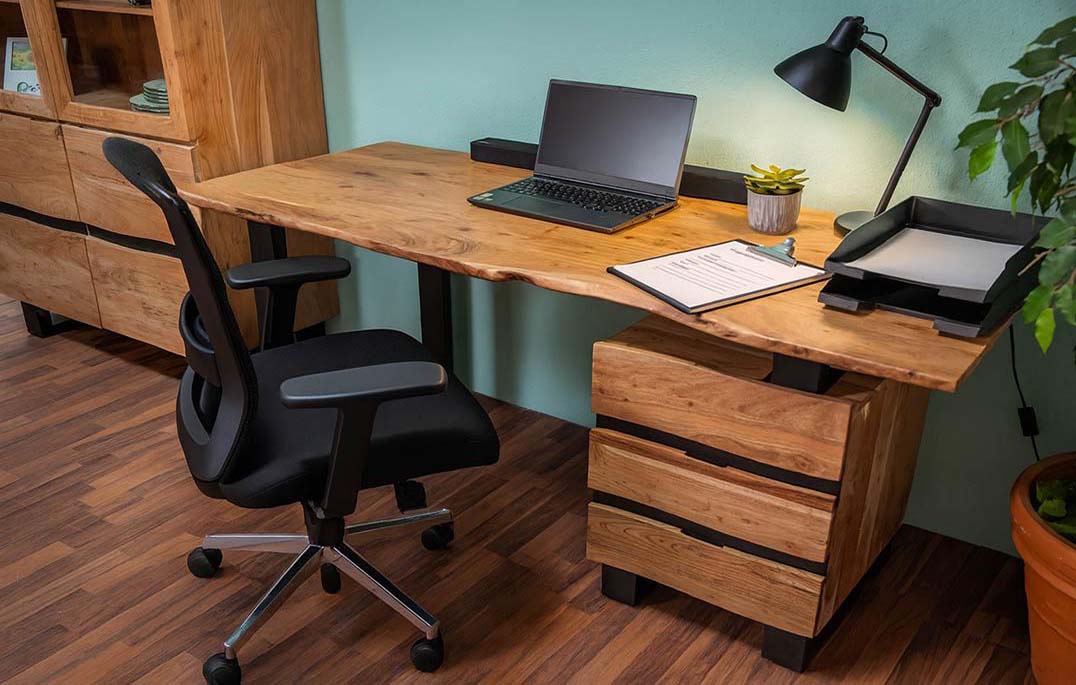 Schreibtisch zuhause – effizient arbeiten im Homeoffice